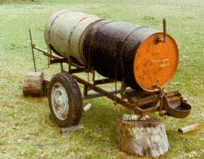 tonne &agrave; eau bricol&eacute;e